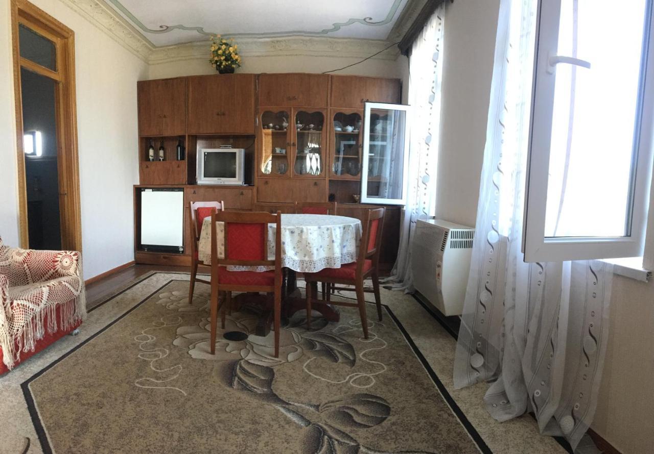 Hause Apartment Tskaltubo Luaran gambar