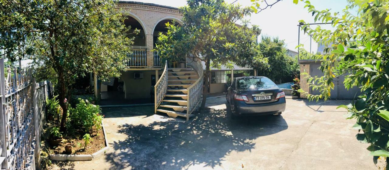 Hause Apartment Tskaltubo Luaran gambar